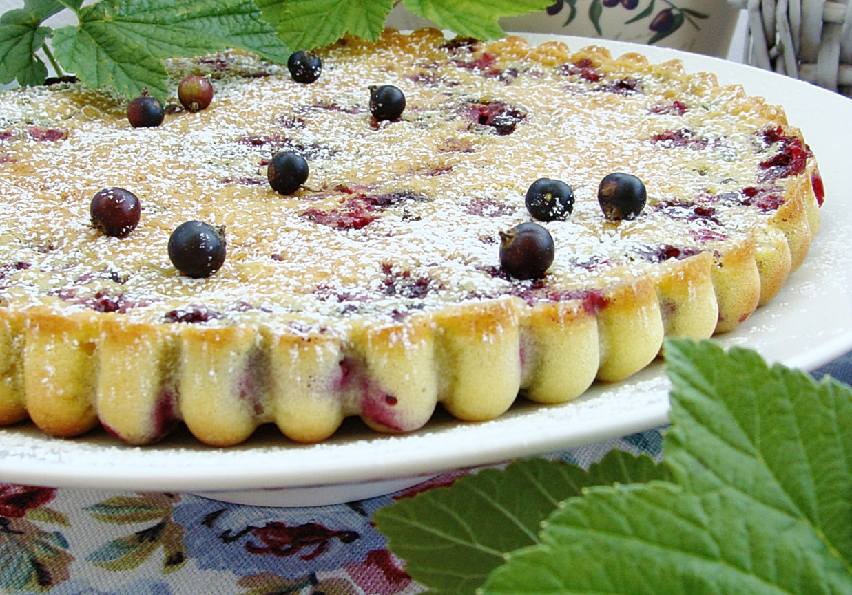 Clafoutis z czarną porzeczką DoradcaSmaku pl