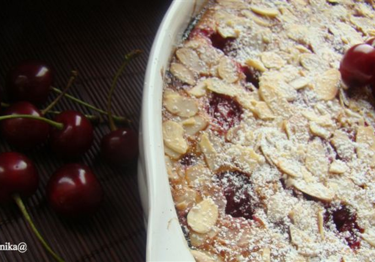 Clafoutis z wiśniami i migdałami DoradcaSmaku pl