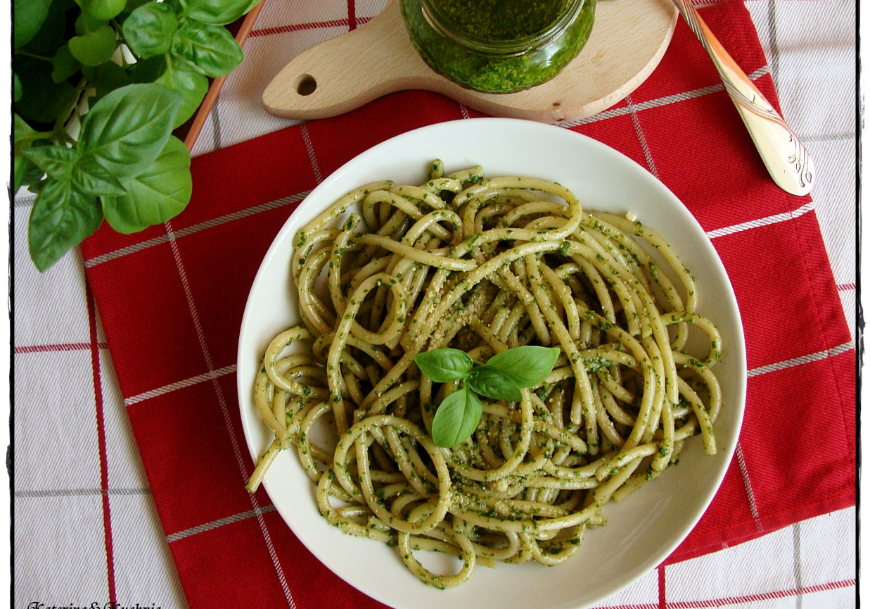 Spaghetti Z Domowym Pesto Bazyliowym Doradcasmaku Pl