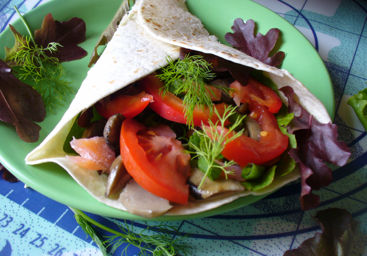 Tortilla Z Grzybami Ososiem I Warzywami Doradcasmaku Pl