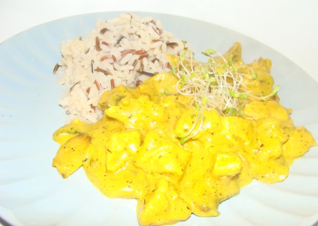 Fotografia przedstawiająca Filet z pieczarkami w curry