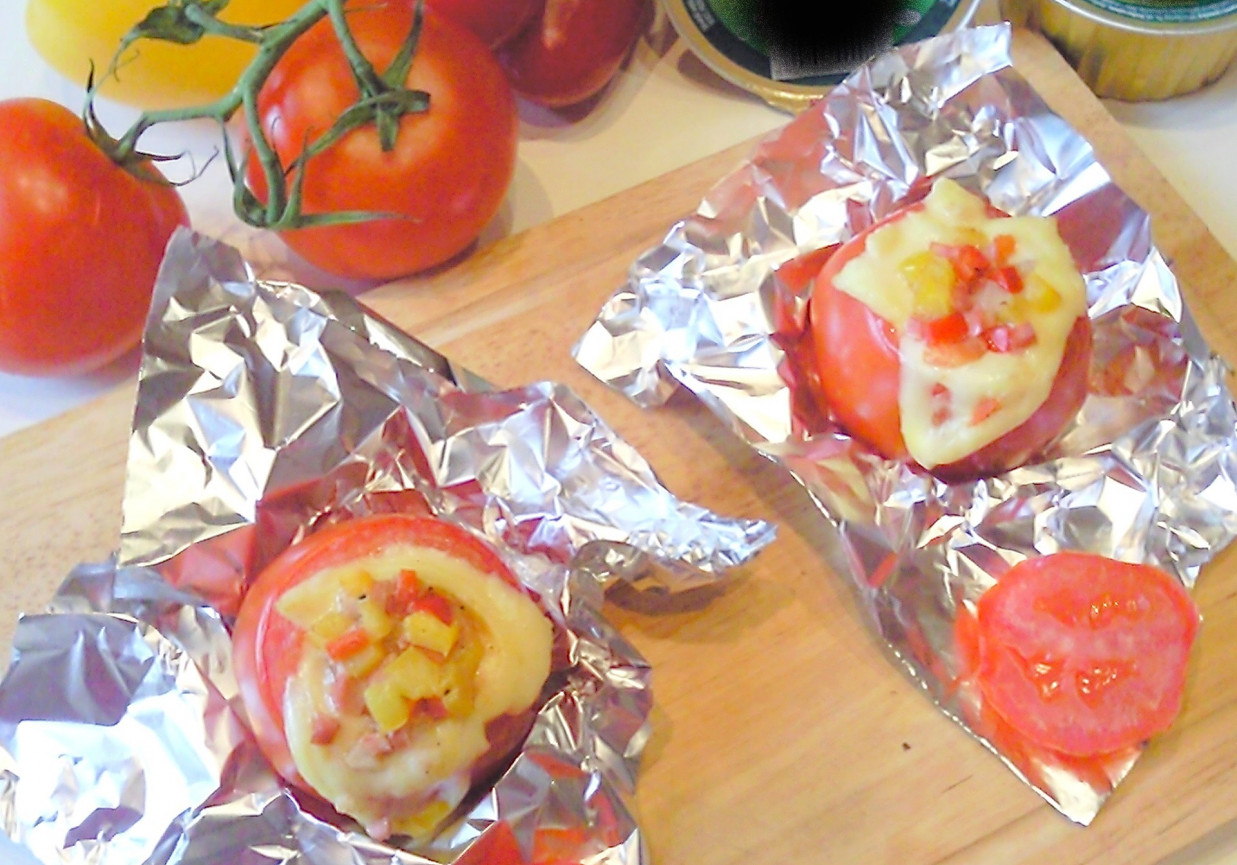  Grillowane, faszerowane pomidorki foto