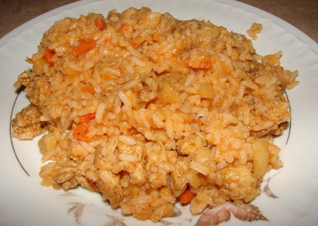 Fotografia przedstawiająca Indyk z ryżem i warzywami
