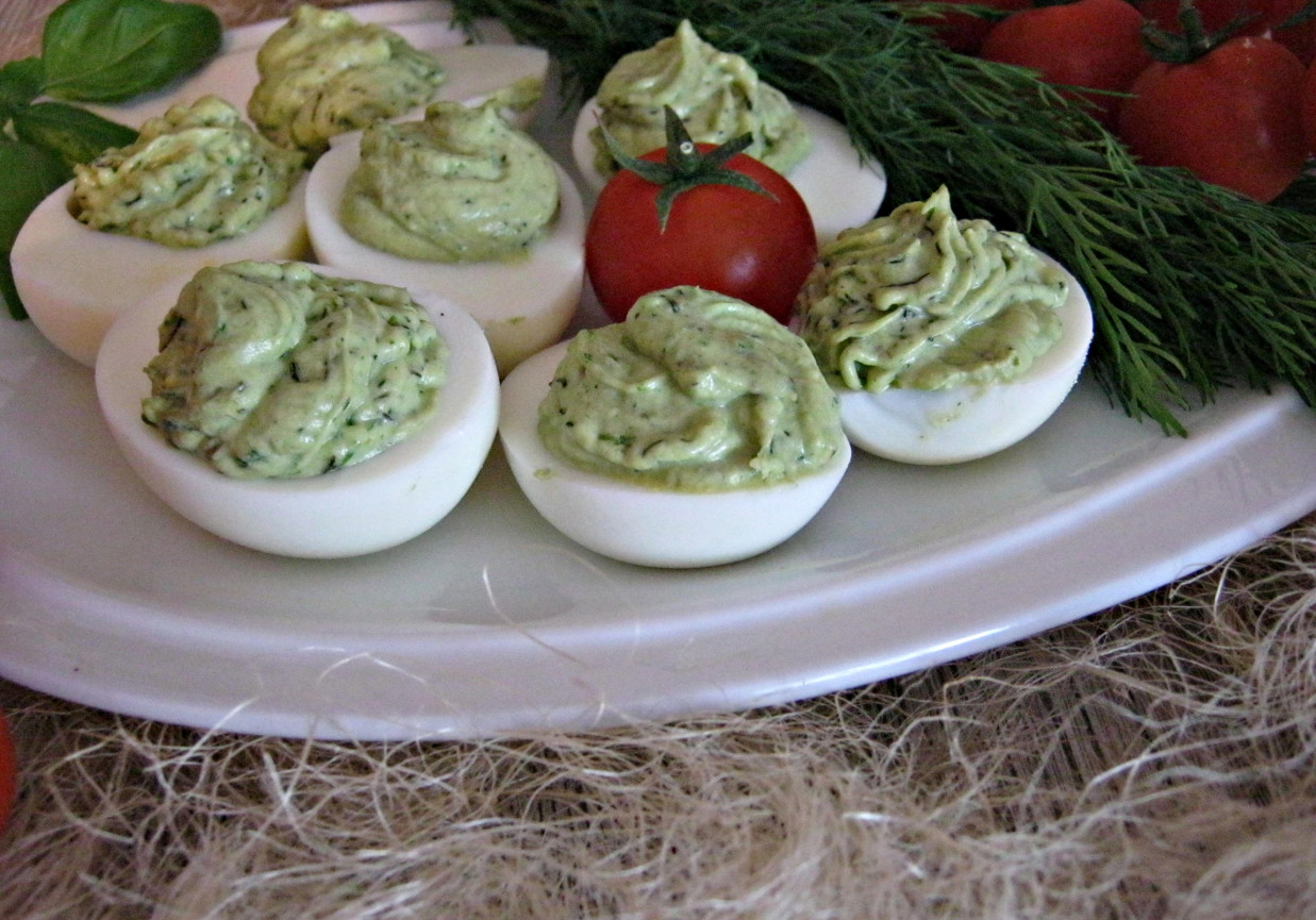  Jajka z zieloną pastą (z brokułem, koperkiem i szczypiorkiem) foto