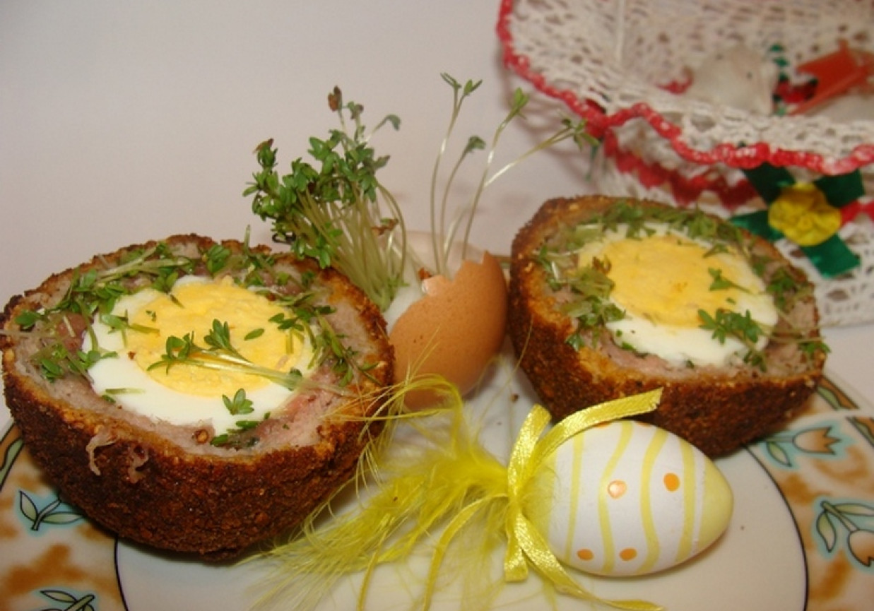  Jajko z rzeżuchą w białej kiełbasce foto