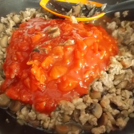 Krok 4 -  Penne w sosie pomidorowym  foto