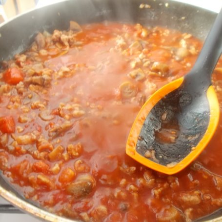 Krok 5 -  Penne w sosie pomidorowym  foto