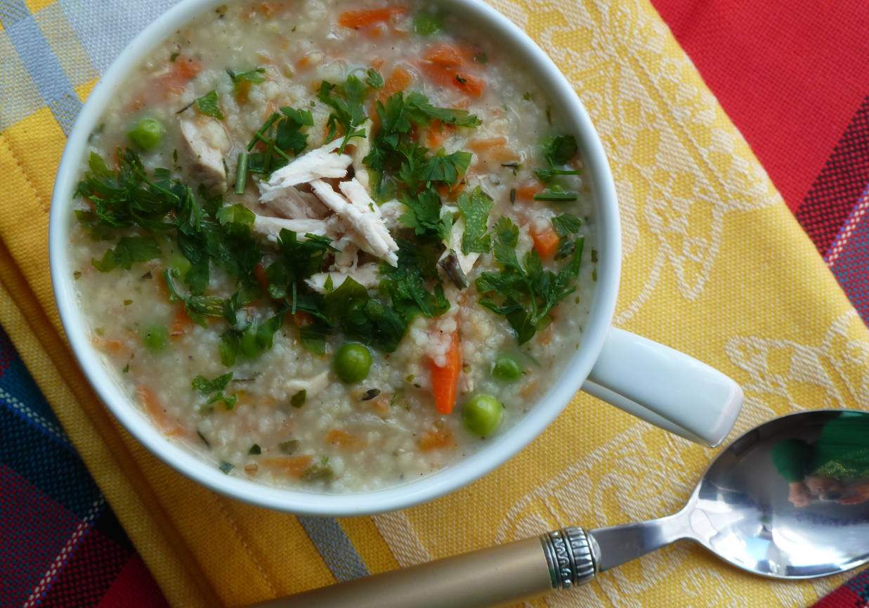 Potrawka z kurczaka z kuskusem i warzywami DoradcaSmaku.pl