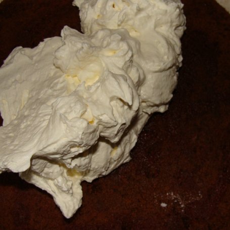 Krok 2 - Tort wiśniowo - śmietanowy foto