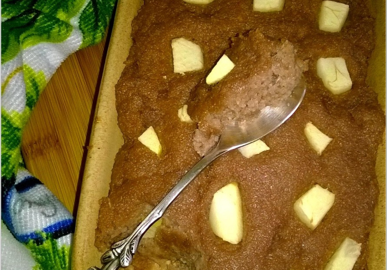 .Zapiekana czekoladowa kasza manna z jabłkiem foto