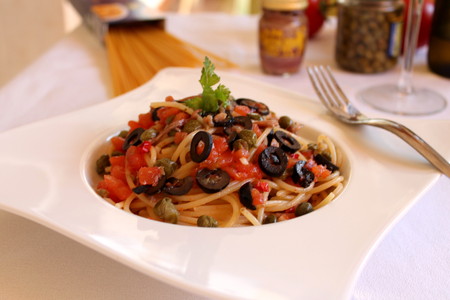 Włoska klasyka smaku - spaghetti alla puttanesca