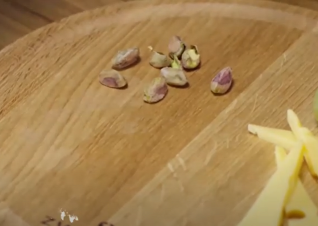 Jak łatwo obrać pistacje? foto