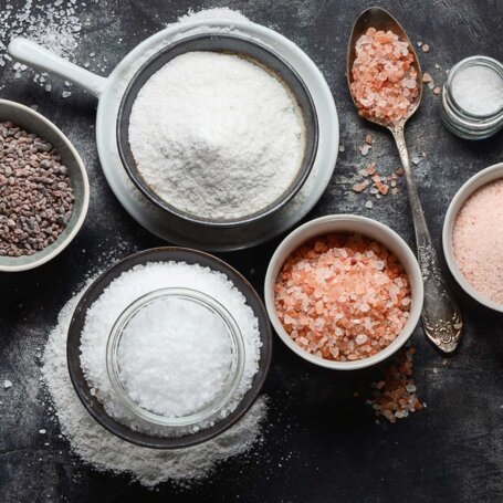 Rodzaje soli i ich zastosowanie w kuchni foto