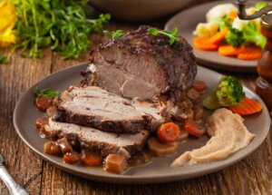 Pieczenie karkówki. Przygotuj idealne mięso! foto