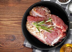 Peklowanie mięsa foto