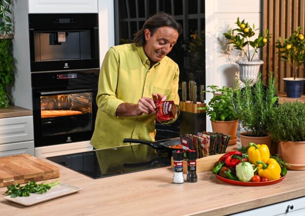 ABC Przyprawiania: Rodzaje papryki - jak używać w kuchni? foto