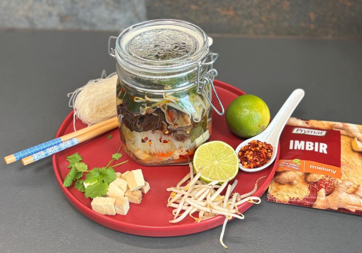 Domowa zupka chińska foto