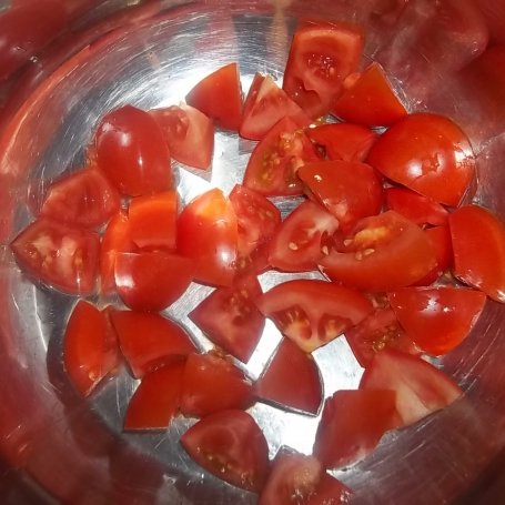 Krok 1 - Adżika z pomidorami i jabłkiem foto