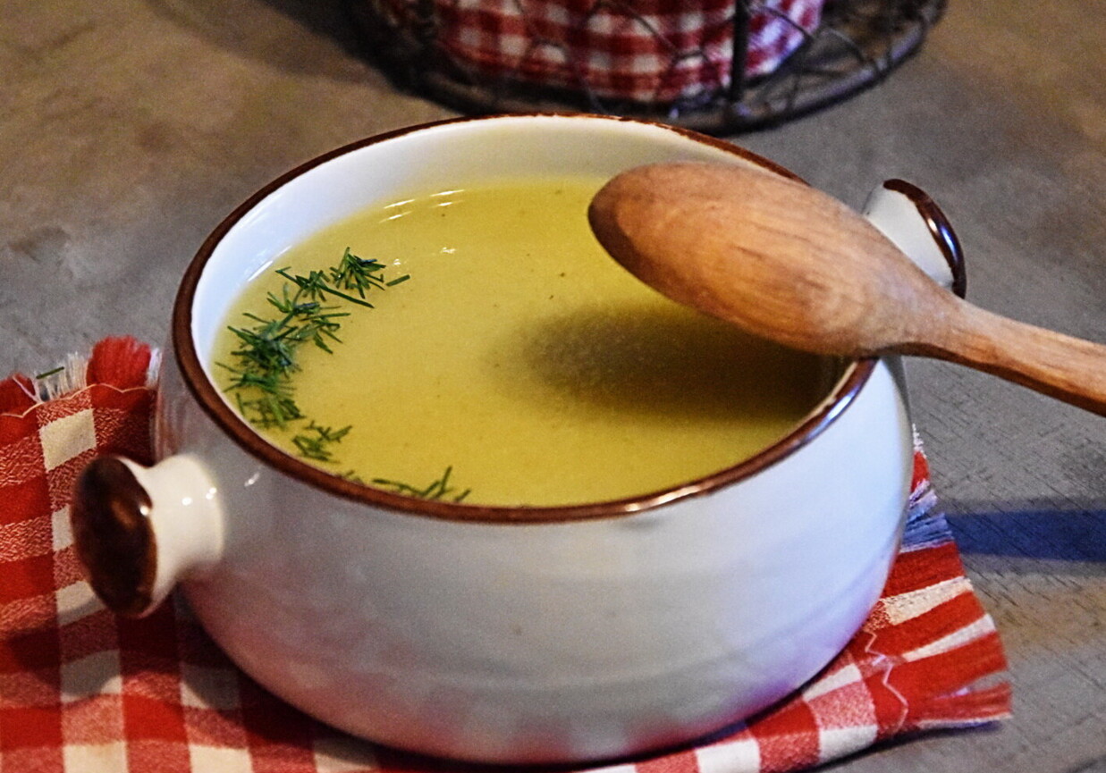 Aksamitna zupa krem z pora foto