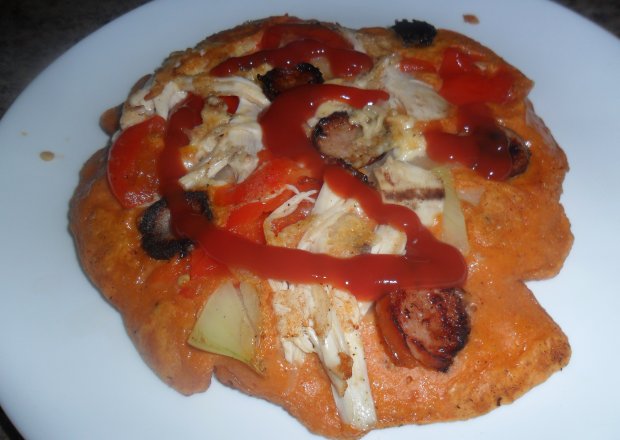 Fotografia przedstawiająca A'la pizza z patelni