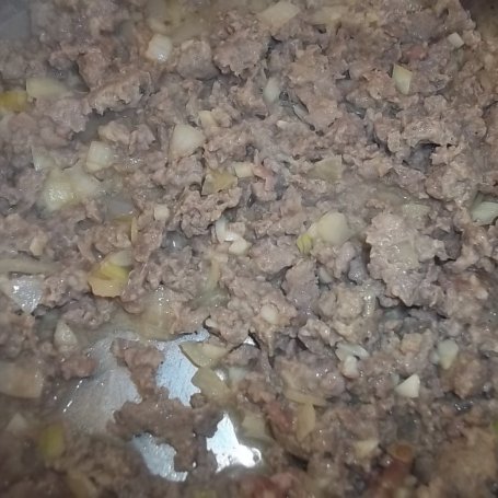 Krok 2 - A'la placek po węgiersku z cukinią foto