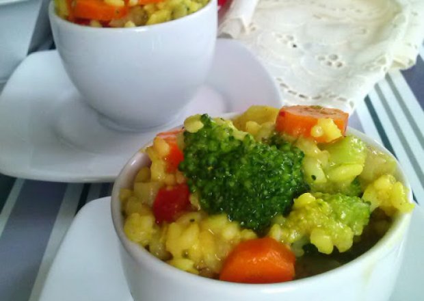 Fotografia przedstawiająca A'la risotto" z warzywami