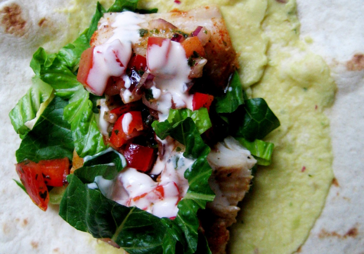 a'la tacos z pieczoną rybą foto