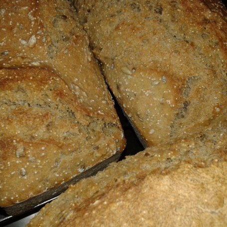 Krok 10 - Amarantusowo - lniano - słonecznikowy chlebek foto