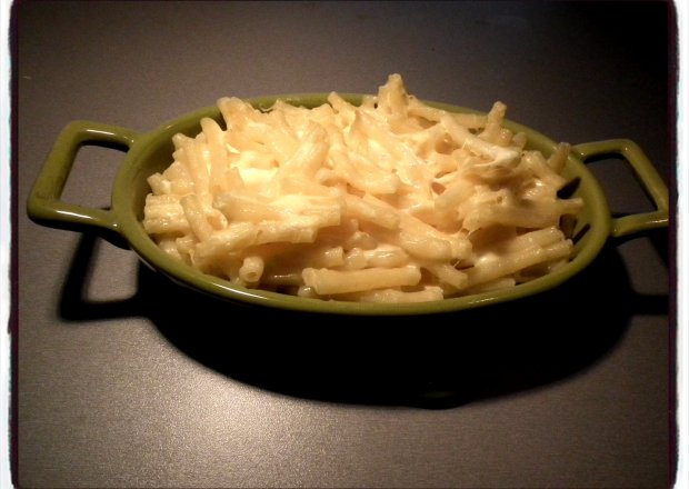 Fotografia przedstawiająca Amerykański Macaroni & Cheese