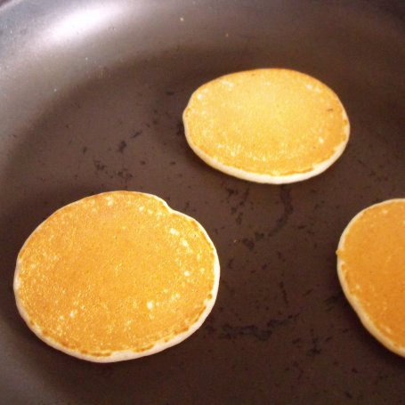 Krok 4 - Amerykańskie naleśniki foto