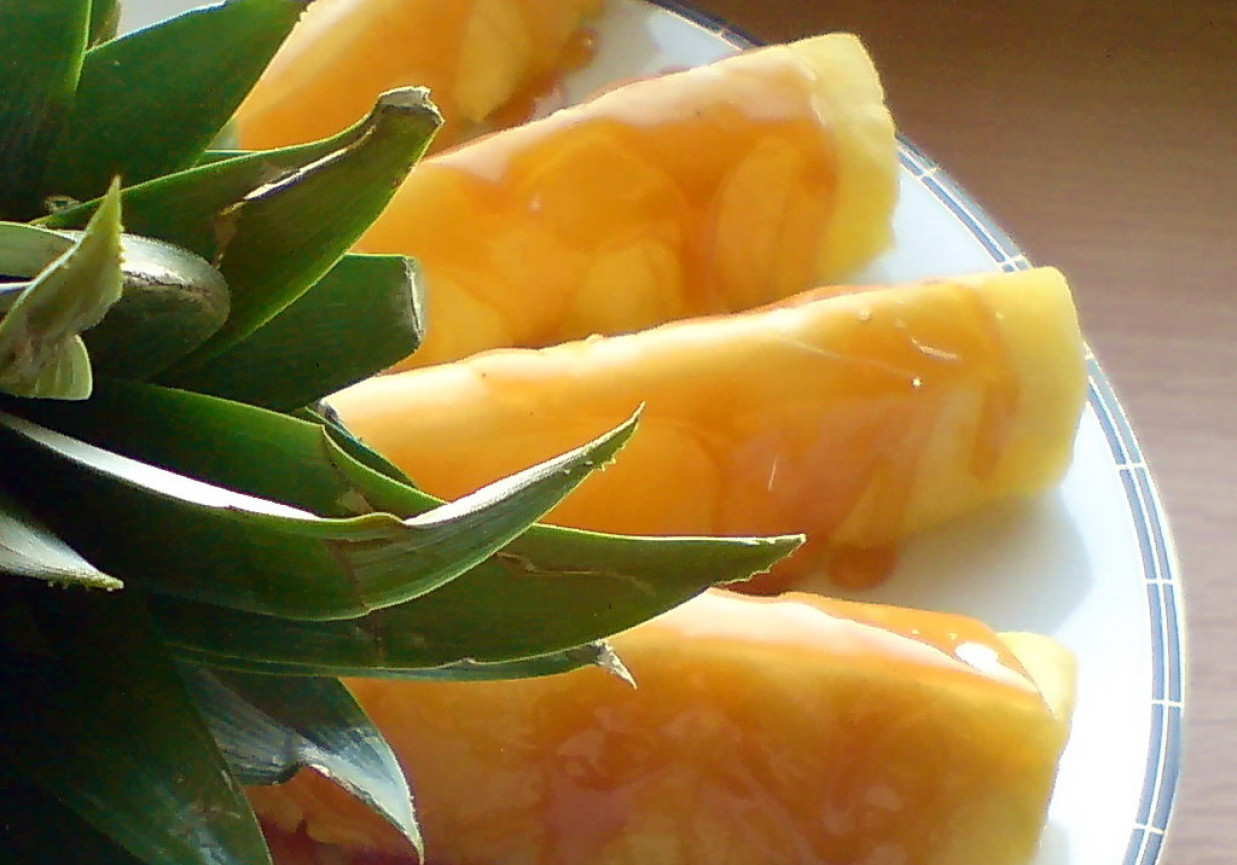 ananas w karmelu foto