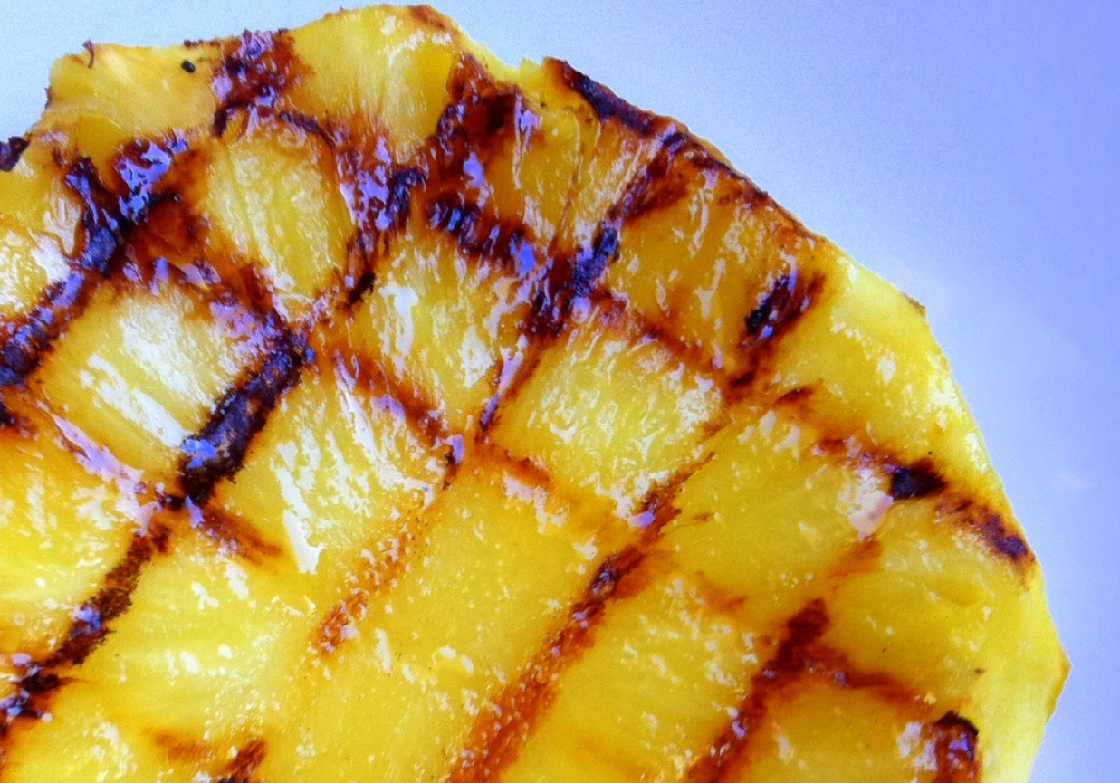 Ananas z grilla foto