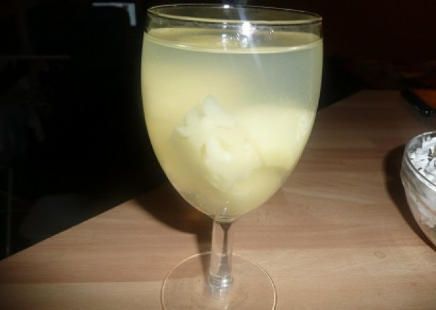 Fotografia przedstawiająca Ananasowe drink