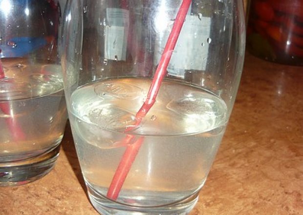 Fotografia przedstawiająca Ananasowe orzeźwienie - drink