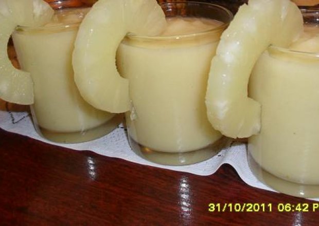 Fotografia przedstawiająca Ananasowy koktajl