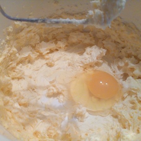 Krok 3 - Angielskie ciasto mocno cytrynowe foto