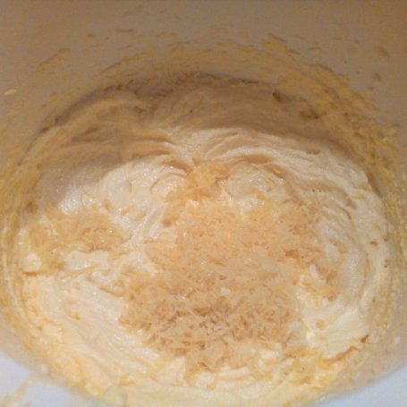 Krok 4 - Angielskie ciasto mocno cytrynowe foto