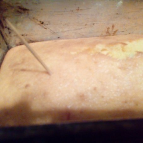 Krok 7 - Angielskie ciasto mocno cytrynowe foto