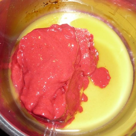 Krok 3 - Anusiowy deser truskawkowo-malinowy foto