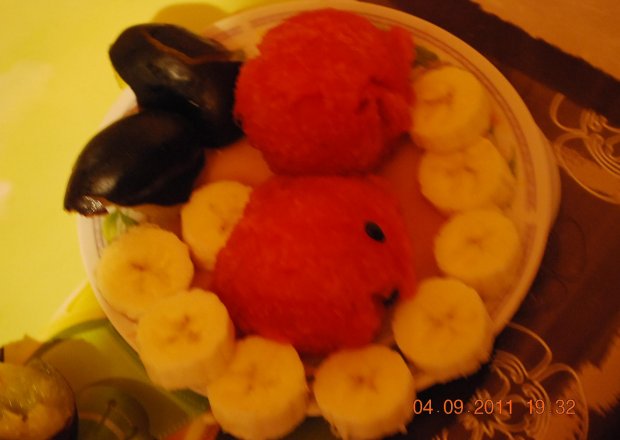 Fotografia przedstawiająca arbuzowy deser