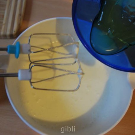 Krok 2 - Arbuzowy jogurtowiec z galaretką foto