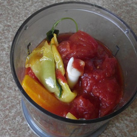 Krok 3 - Aromatyczna pomidorowa z białą papryką i oscypkiem foto