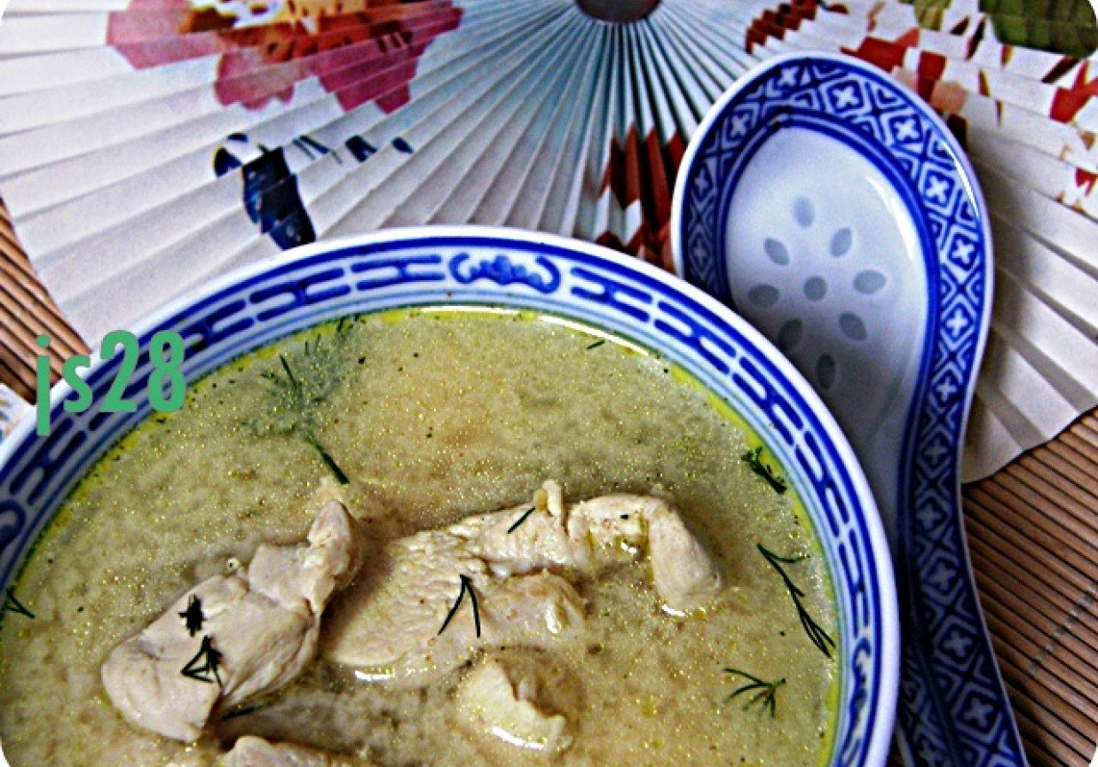 Aromatyczna zupa curry foto