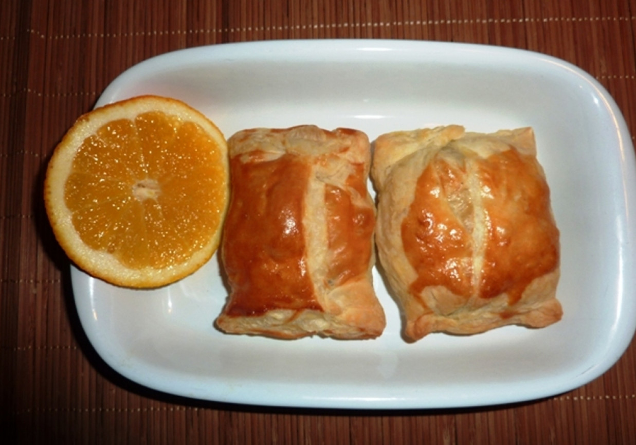 Aromatyczne kieszonki francuskie z jabłkiem i pomarańczą foto