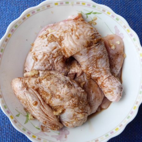 Krok 1 - Aromatyczne mięso z kurczaka foto