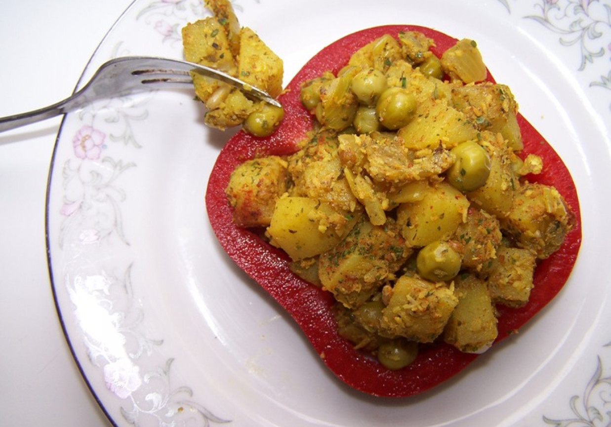 Aromatyczne ziemniaki curry (po indyjsku) foto