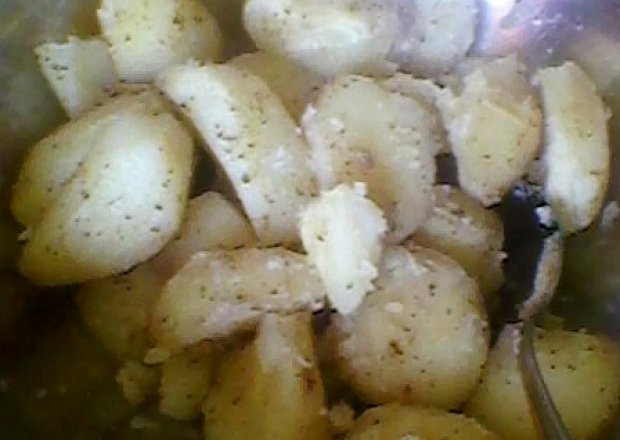 Fotografia przedstawiająca Aromatyczne ziemniaki