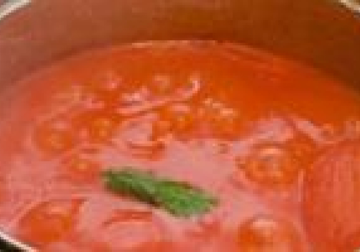 Aromatyczny włoski sos pomidorowy