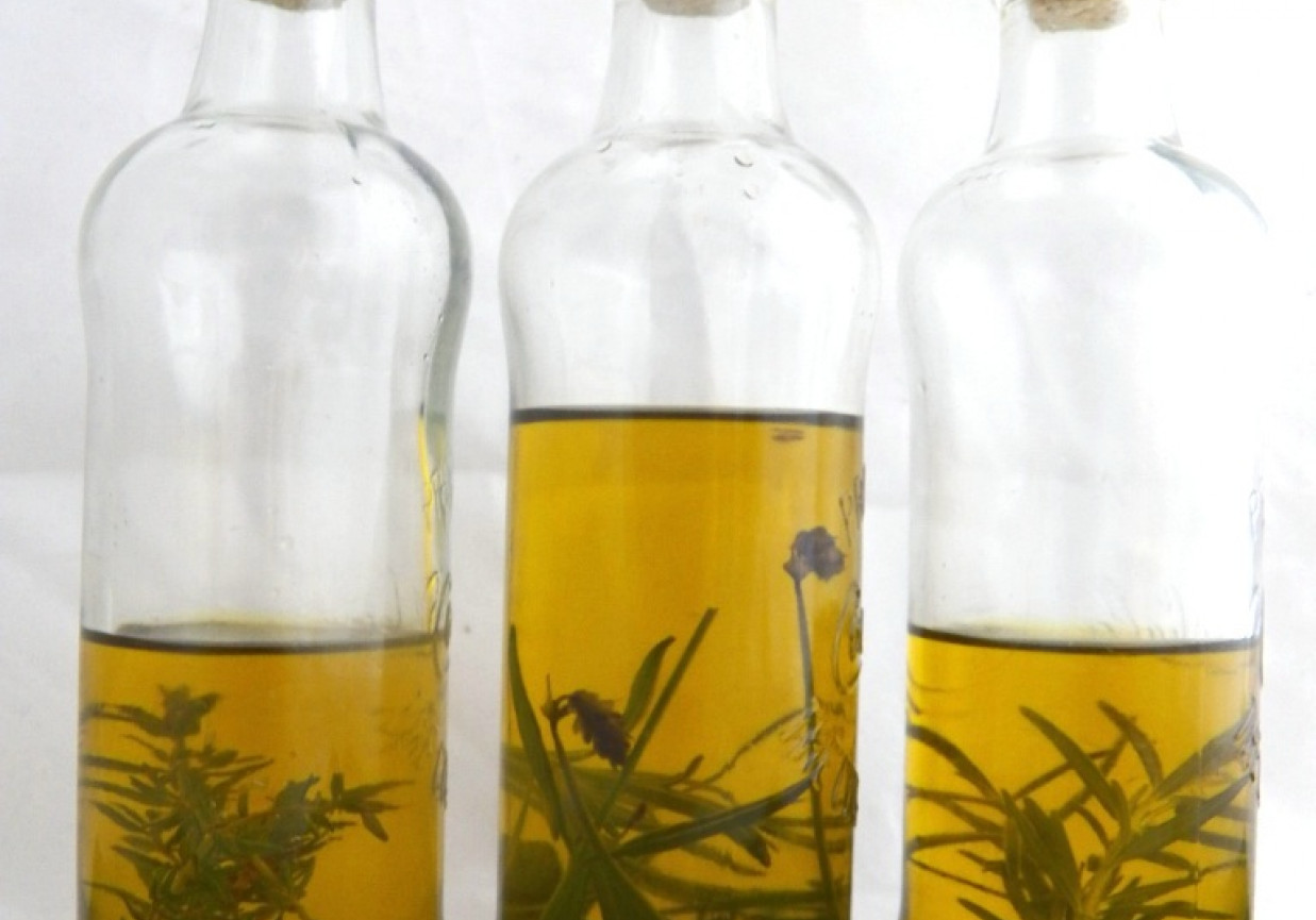 Aromatyzowane oliwy ziołowe foto
