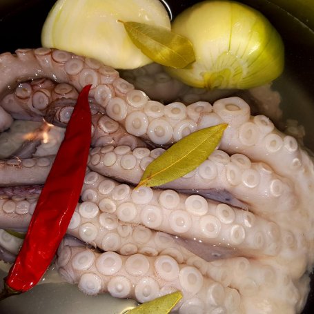 Krok 1 - Arroz de polvo - potrawka z ośmiornicy foto